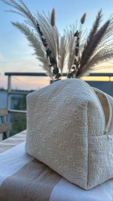 Toiletry bag (M) - Cotton gauze / Flower design