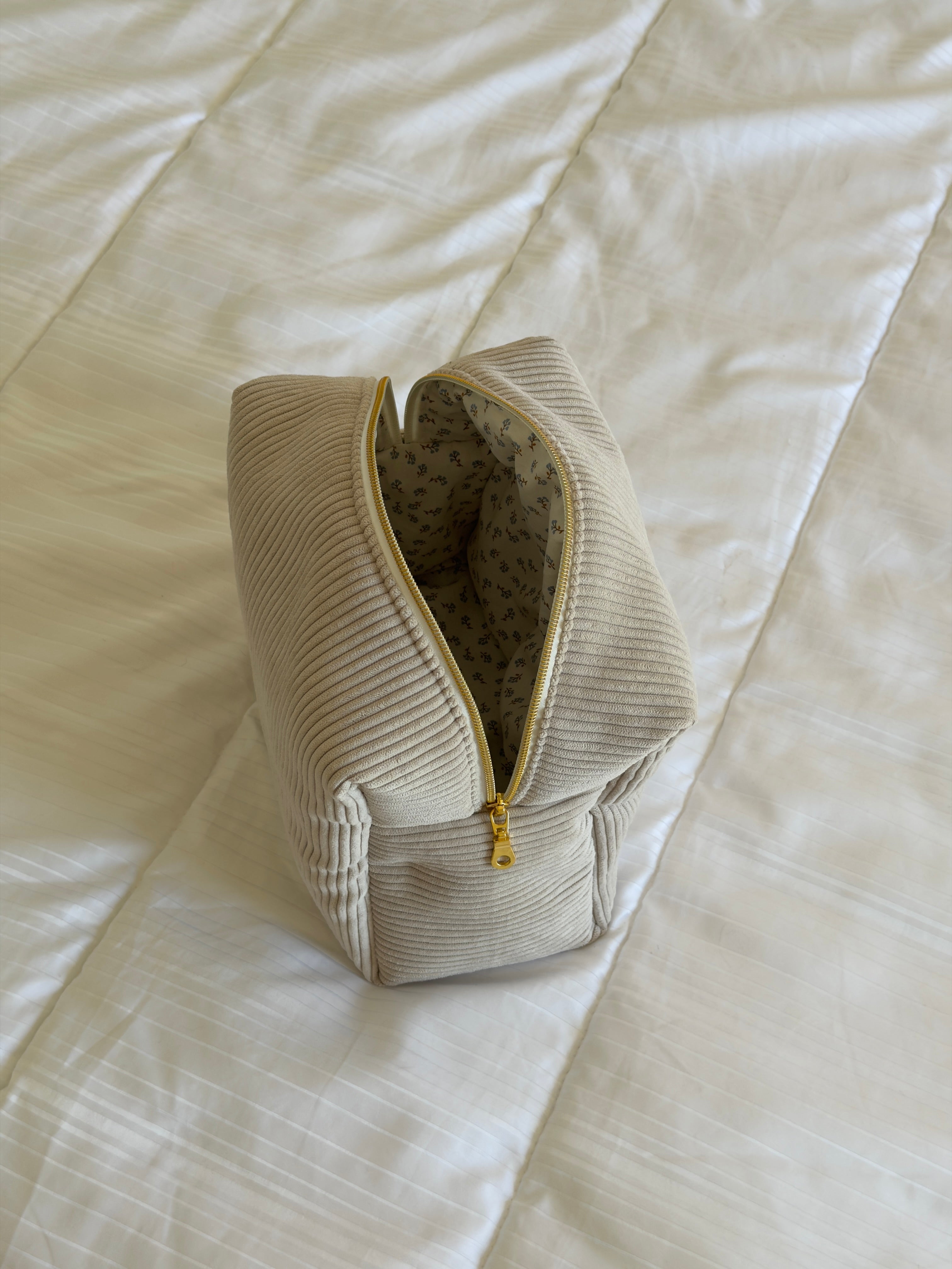 Trousse de toilette (L) - Modèle Côtelé Beige x Floral