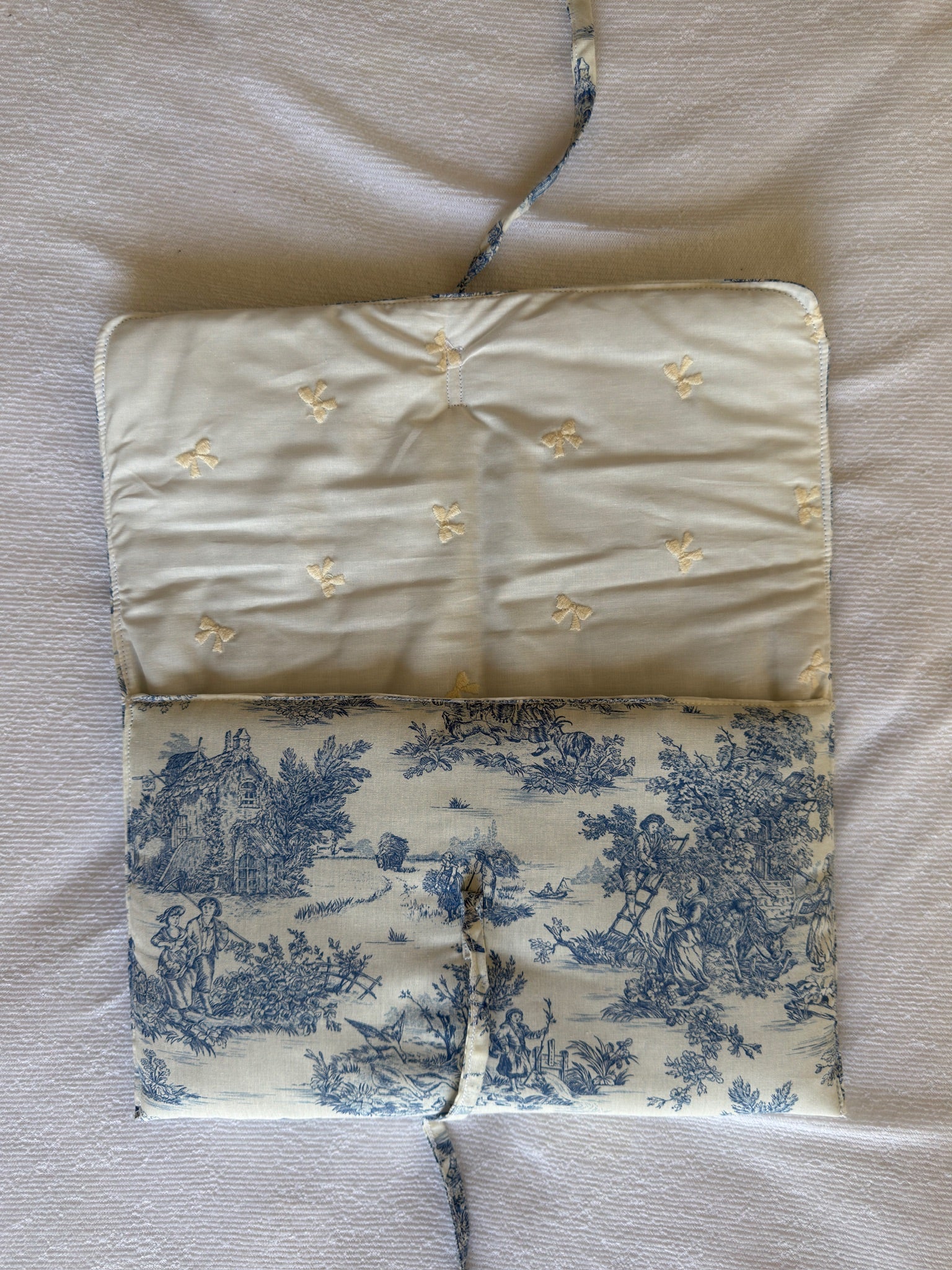 Housse d'ordinateur - Format 13' - Modèle toile de Jouy bleu