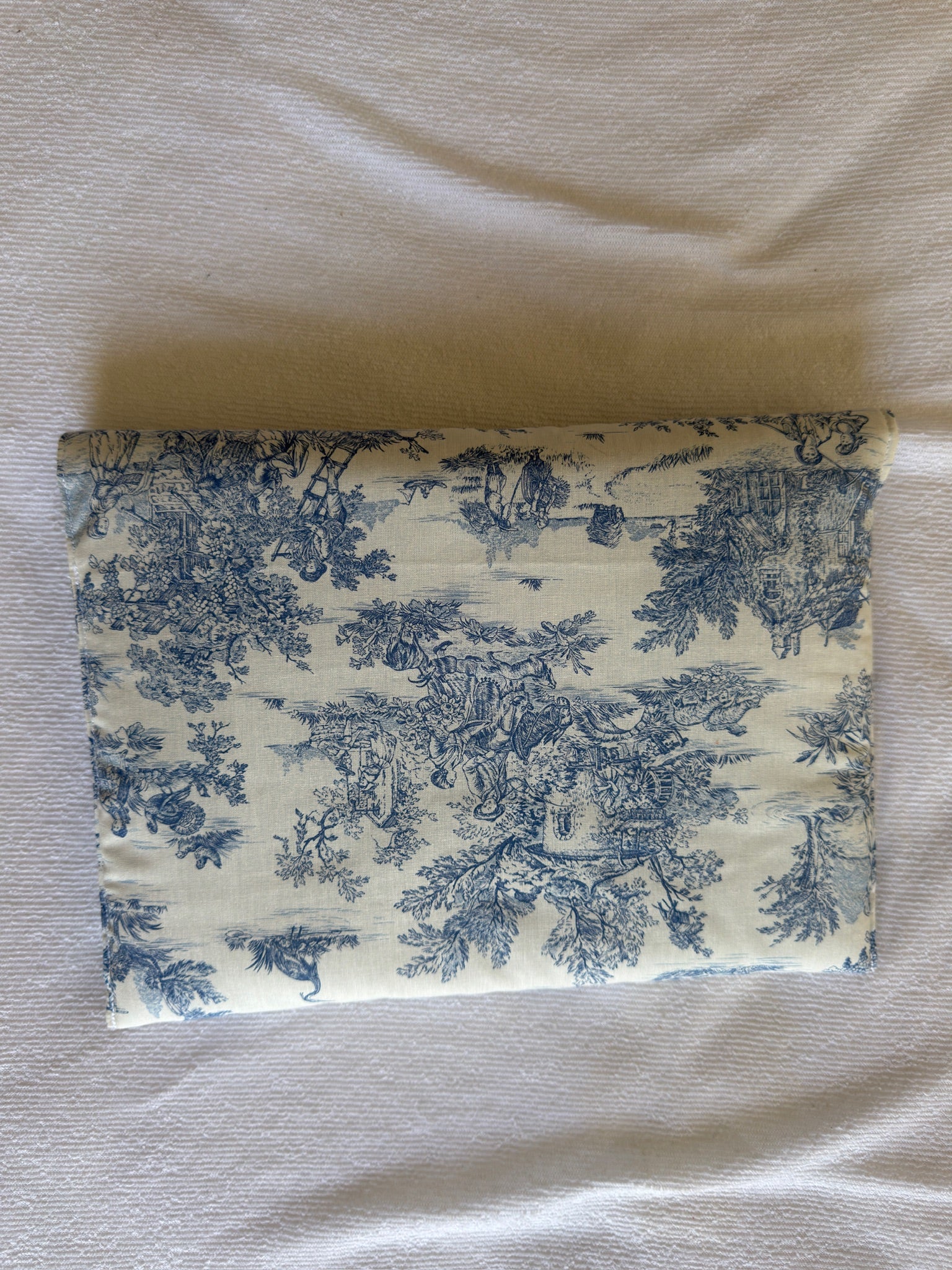 Housse d'ordinateur - Format 13' - Modèle toile de Jouy bleu