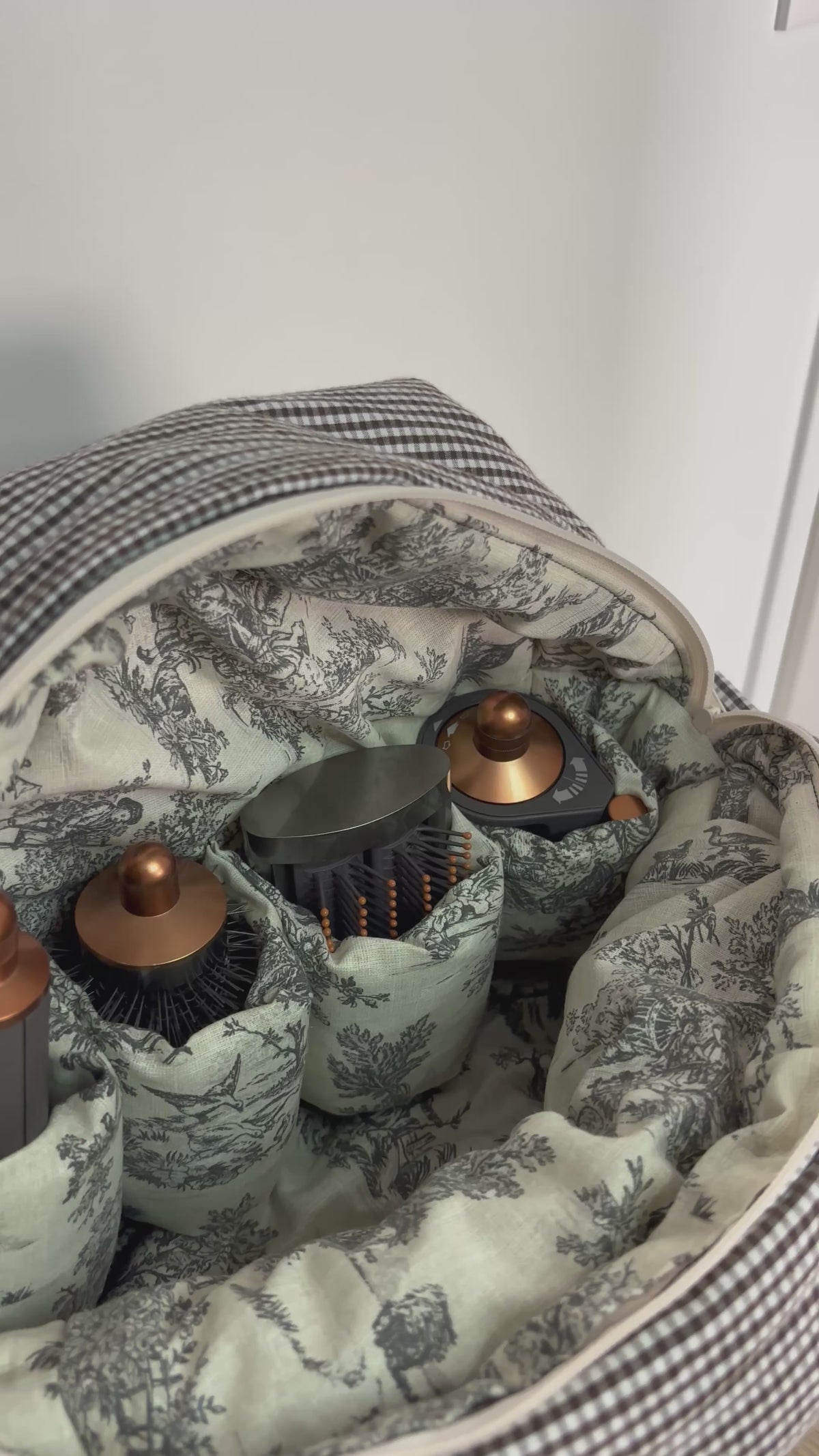 Trousse compatible Dyson Airwrap™ — Modèle Mini Vichy Blanc I Noir x Toile de Jouy Noir